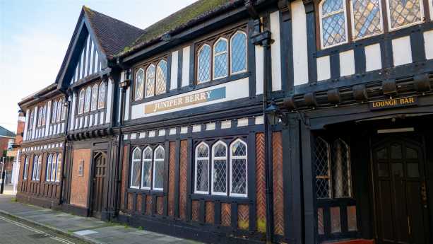 Zahlreiche Pubs laden in Southampton zu einer Pubtour ein pub ausflug southampton kreuzfahrt